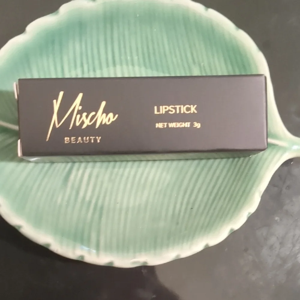 Mischo Beauty Lipstick